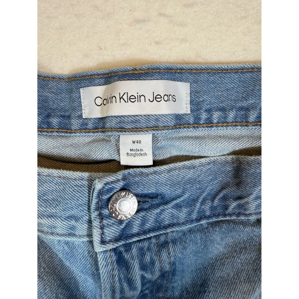 Calvin Klein Jeans Womens Denim Shorts Blue Distressed Frayed Hem Size W40 - Picture 3 of 3
